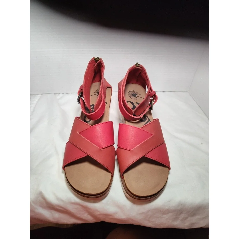 OTBT Teamwork Ankle Leather Wedge Sandals Size‎ 10 Platform Shoes Cork Red